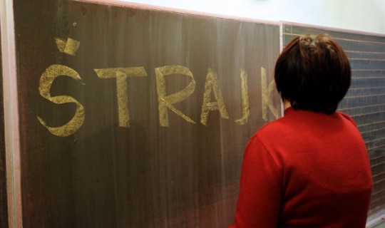 Sibenik ,29.11.2012 - Strajk prosvjetnih radnika i medicinskih sestara i tehnicara