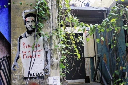 Alias_PIcketing_Future_Schwarz_Street_Art_Berlin_Blog_Post-700x466