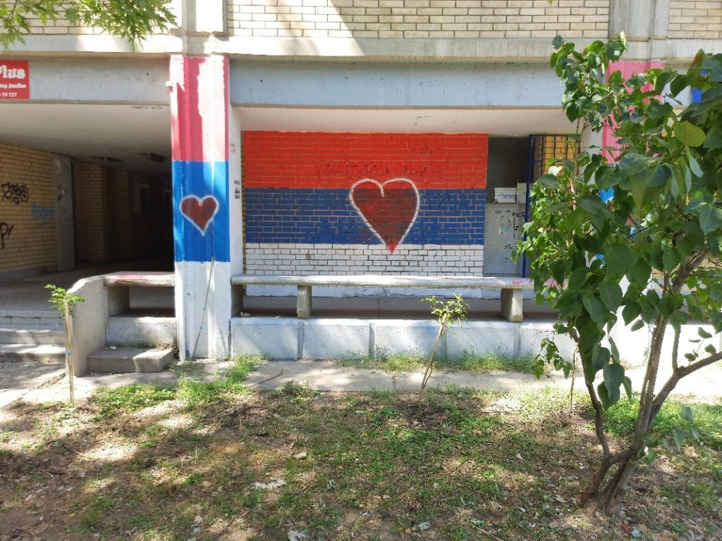 Ostaci „grafitnog rata“ (foto: Stefan Vilotić)